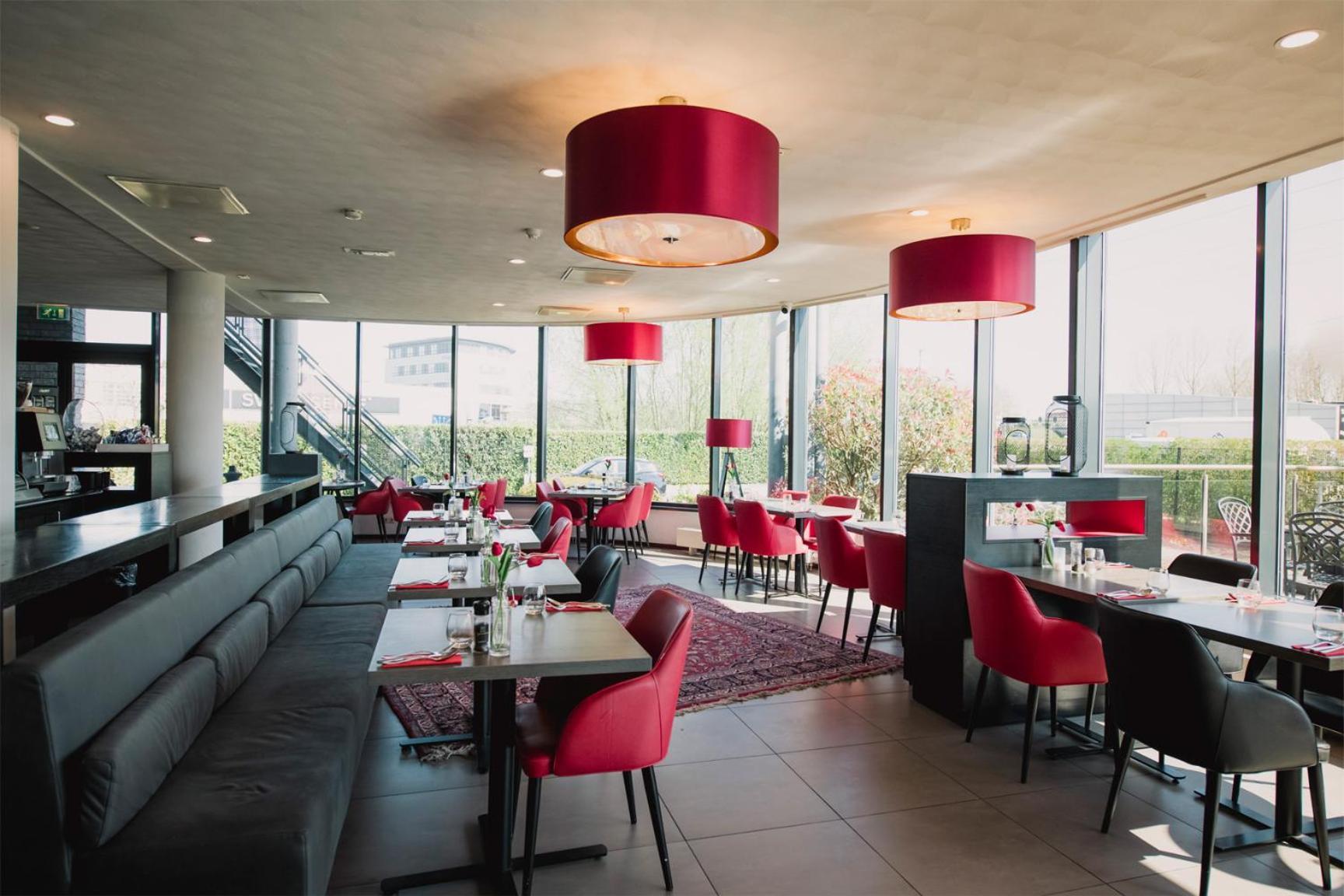 Bastion Hotel Барендрехт Екстериор снимка